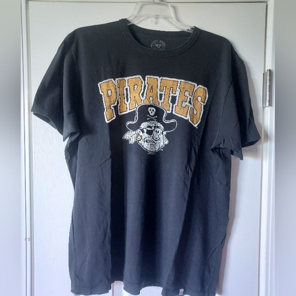 Pittsburgh Pirates 47 tee sz L GUC